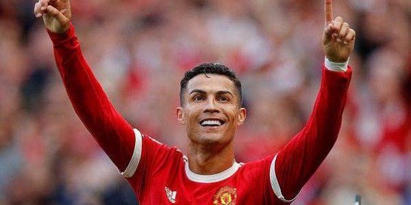 星空体育中国官网-令曼联升华or只锦上添花？看各界热议C罗回归首秀