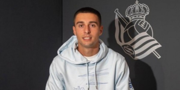 星空体育-皇家社会前锋快问快答：偶像是本泽马，希望本周六对皇马时进球