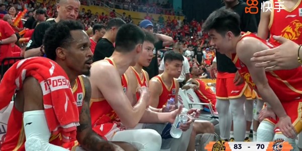 星空体育娱乐平台-G4出现名场面！王博亲自为他递水，楼明为他鼓掌：获胜的最大奇兵