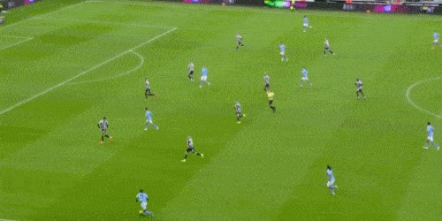 星空体育入口-2-0掀翻纽卡 13亿欧曼城一只脚进决赛：7000万强援2连杀 17年纪录