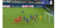 星空体育娱乐平台-这球不算！补时最后时刻河南角球绝佳机会，边裁表示皮球先出底线