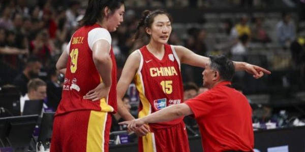 星空体育入口-反转！张子宇被传高原反应却并未退出集训 女篮集训还剩16人