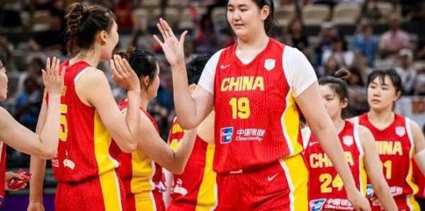 星空体育入口-反转！张子宇被传高原反应却并未退出集训 女篮集训还剩16人