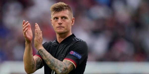 克罗斯回归是幸福or烦恼？德国队中场必将重新洗牌