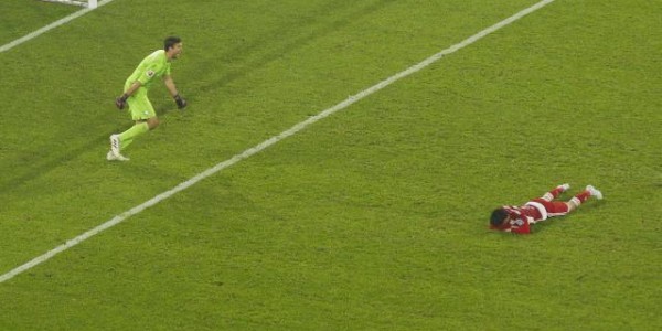 星空体育娱乐平台-主场0比3后翻盘！德甲最大客场虫上演保级奇迹