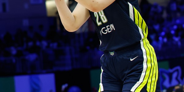 星空体育入口-李月汝创生涯新高后突遭伤病打击，遗憾提前告别本赛季